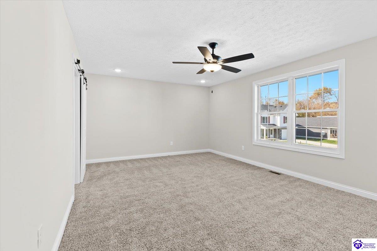 Listing Picture 401 Sandy Circle Elizabethtown, KY 42701 MLS HK25002151