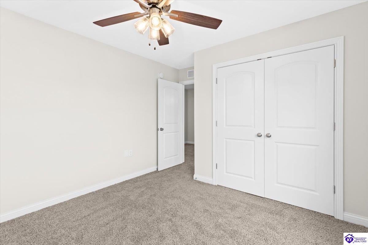 Listing Picture 404 Sandy Circle Elizabethtown, KY 42701 MLS HK25002152