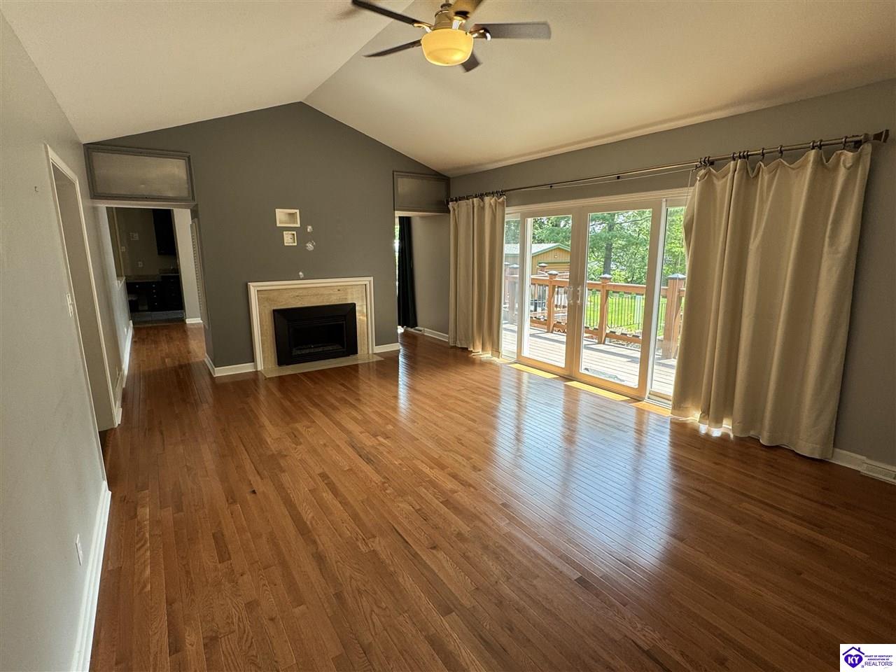 Listing Picture 302 Pinecrest Drive Elizabethtown, KY 42701 MLS HK25002169