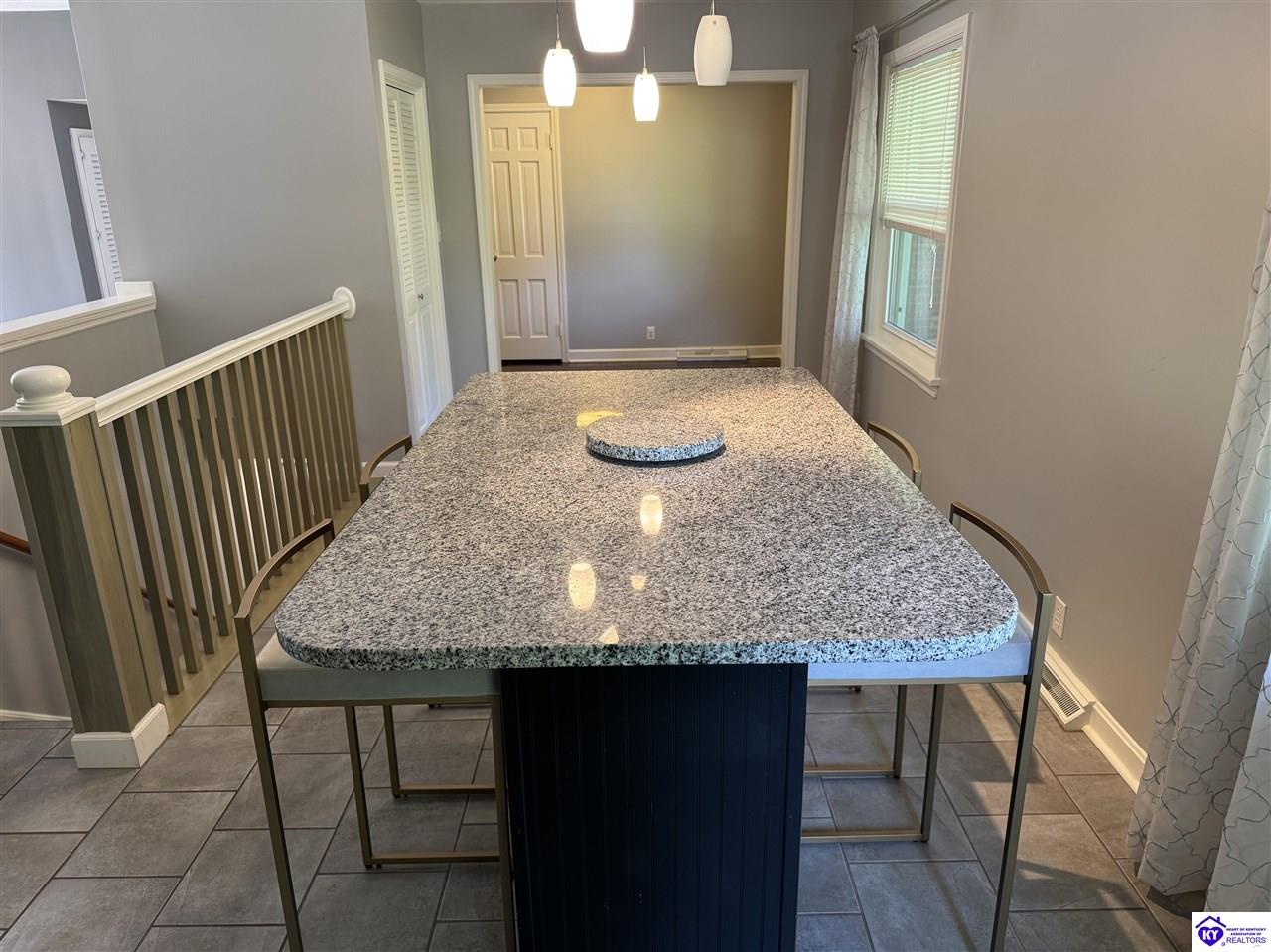 Listing Picture 302 Pinecrest Drive Elizabethtown, KY 42701 MLS HK25002169