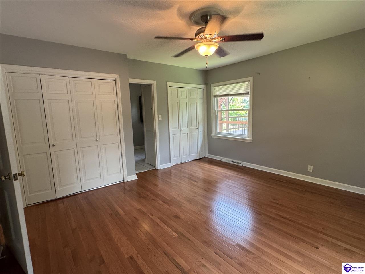 Listing Picture 302 Pinecrest Drive Elizabethtown, KY 42701 MLS HK25002169