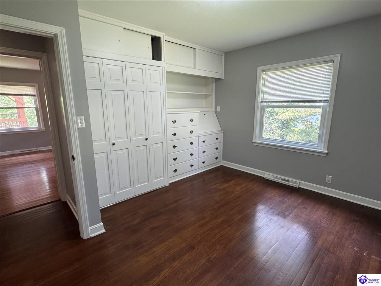 Listing Picture 302 Pinecrest Drive Elizabethtown, KY 42701 MLS HK25002169