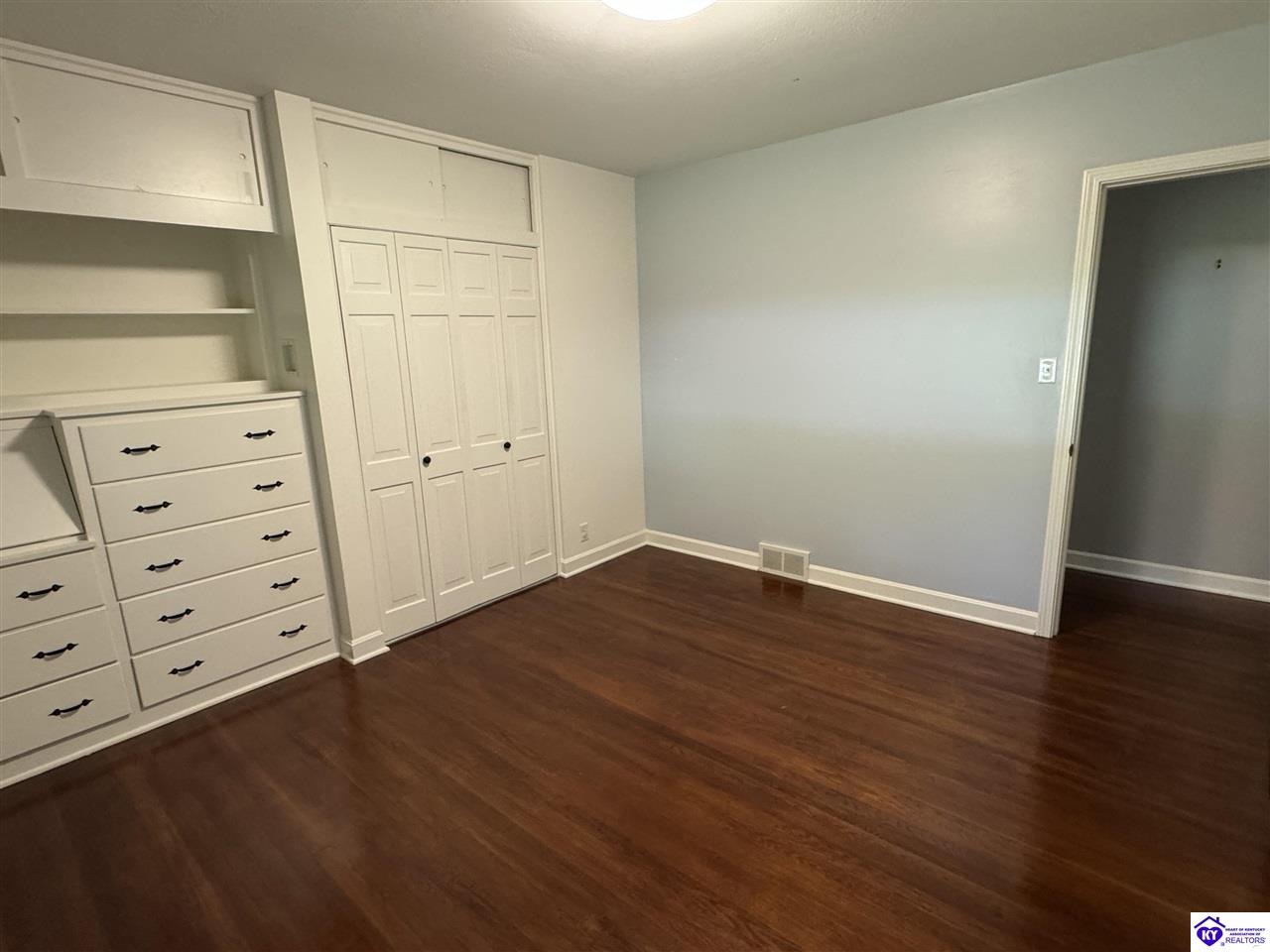 Listing Picture 302 Pinecrest Drive Elizabethtown, KY 42701 MLS HK25002169