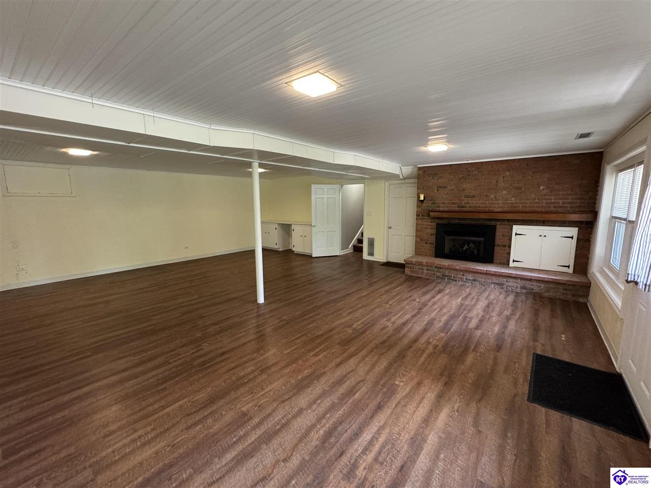 Listing Picture 302 Pinecrest Drive Elizabethtown, KY 42701 MLS HK25002169