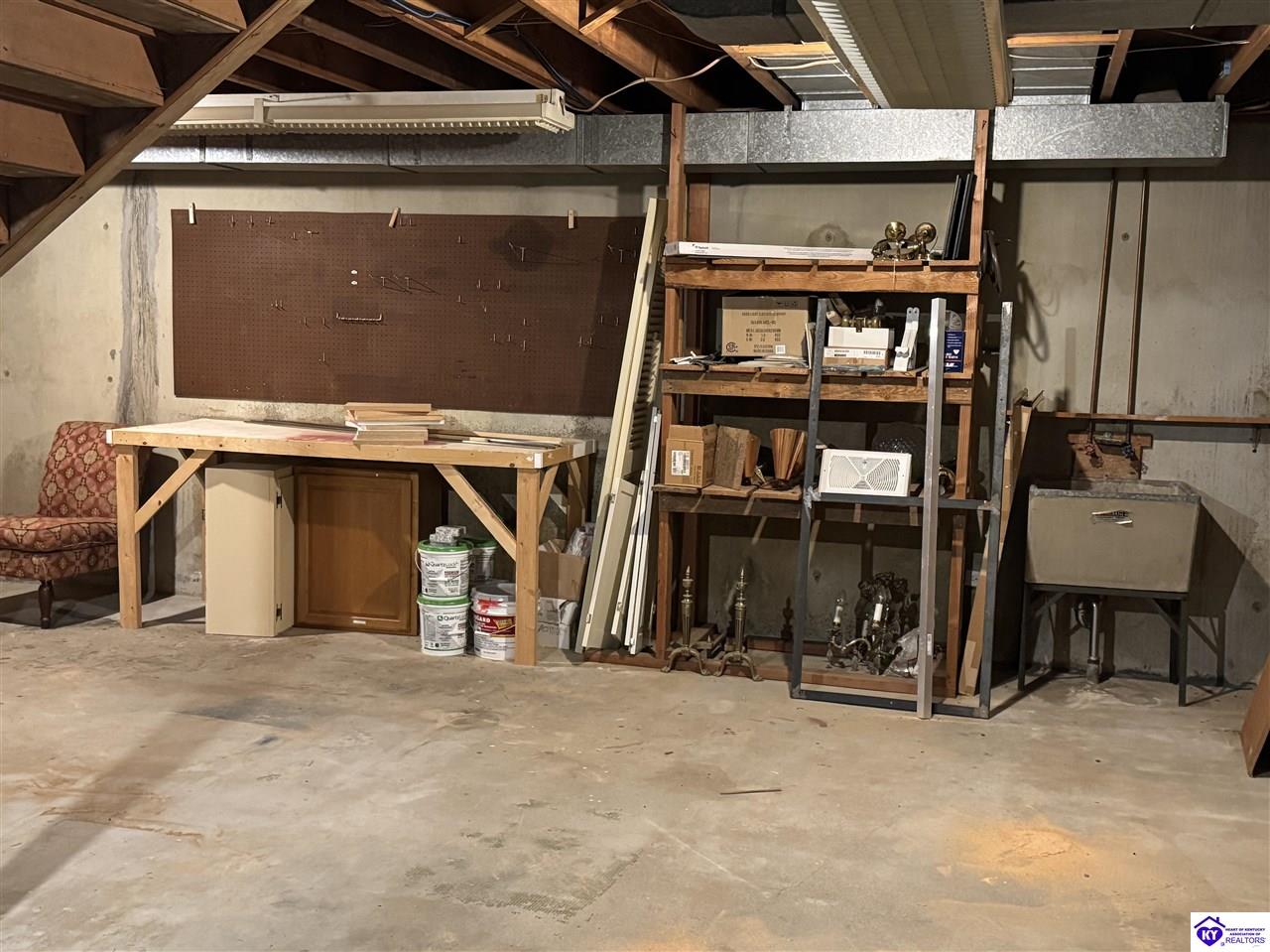 Listing Picture 302 Pinecrest Drive Elizabethtown, KY 42701 MLS HK25002169