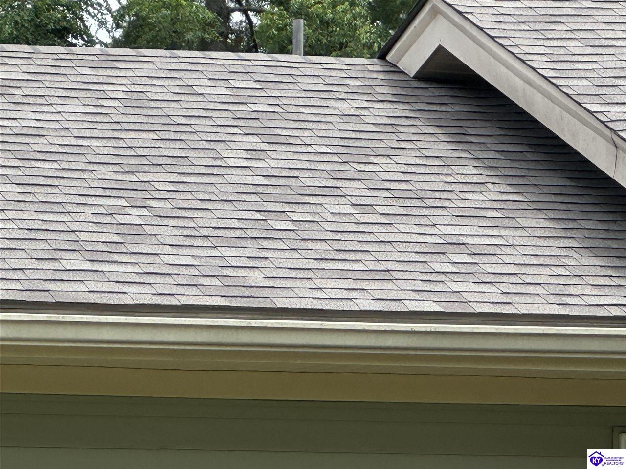 Listing Picture 302 Pinecrest Drive Elizabethtown, KY 42701 MLS HK25002169