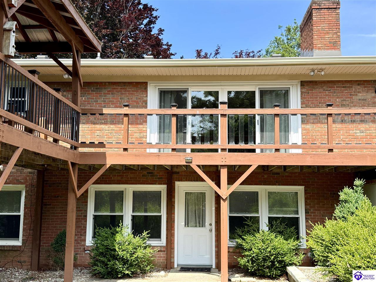 Listing Picture 302 Pinecrest Drive Elizabethtown, KY 42701 MLS HK25002169