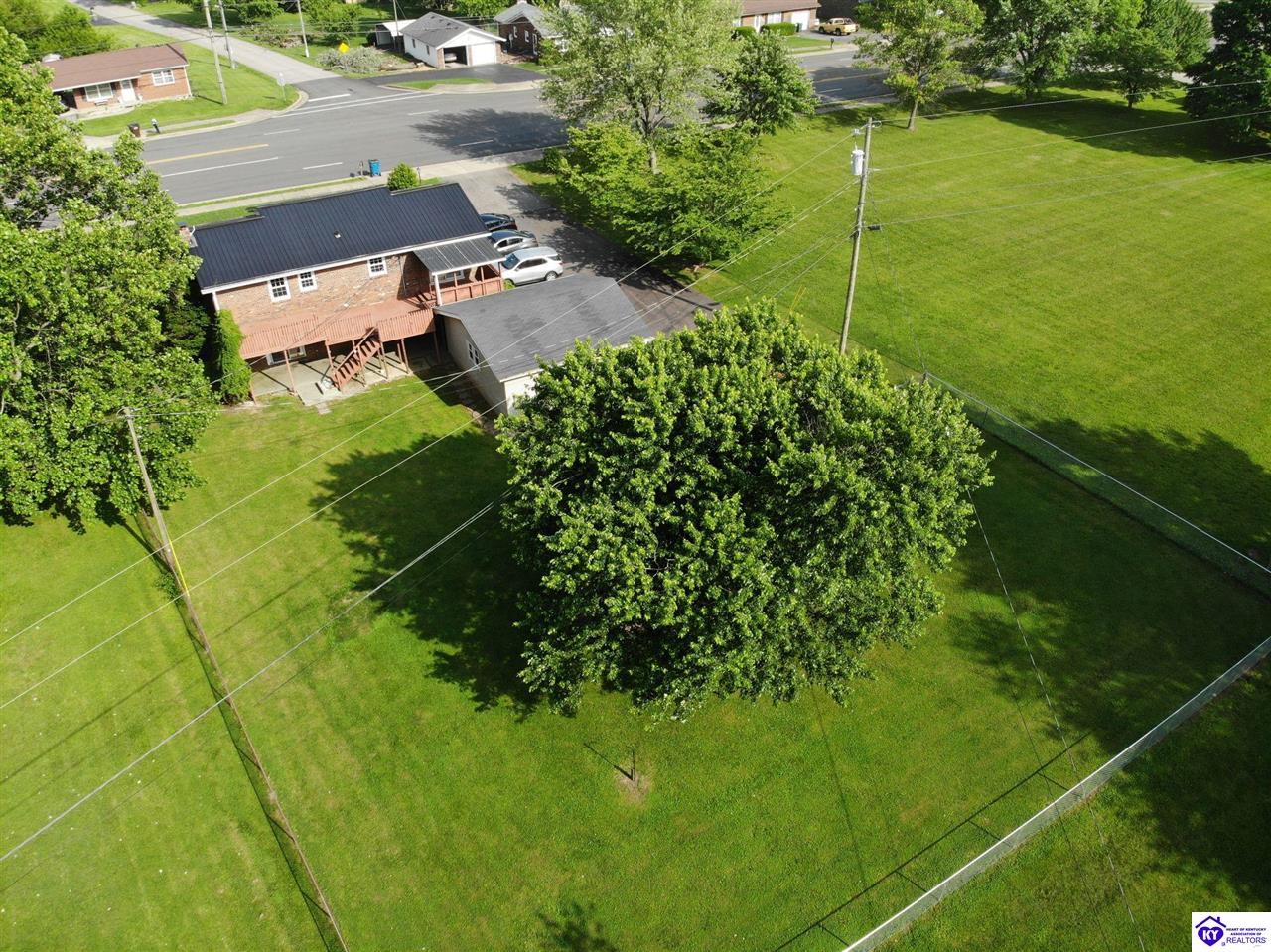 Listing Picture 1712 N Miles Street Elizabethtown, KY 42701 MLS HK25002172