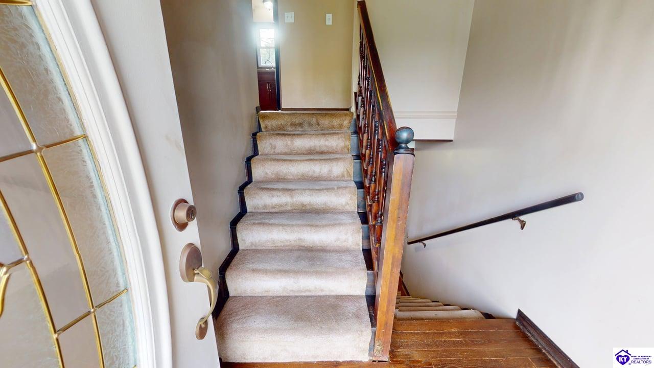 Listing Picture 1712 N Miles Street Elizabethtown, KY 42701 MLS HK25002172