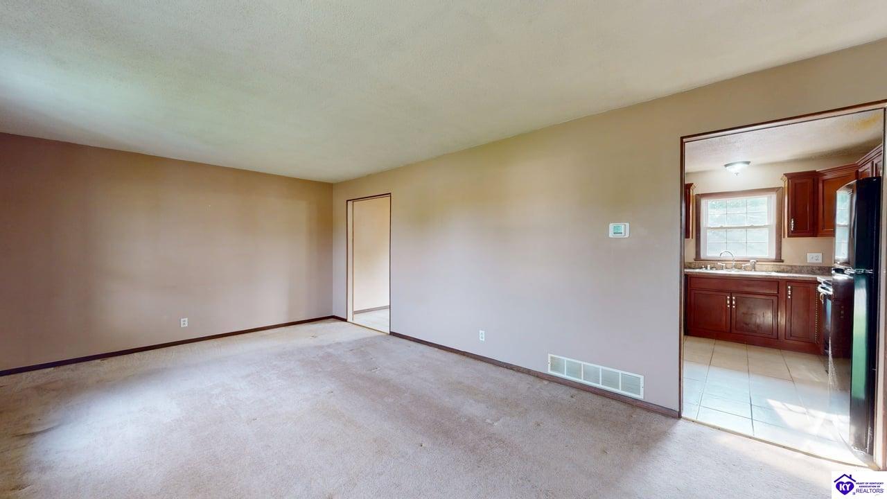 Listing Picture 1712 N Miles Street Elizabethtown, KY 42701 MLS HK25002172