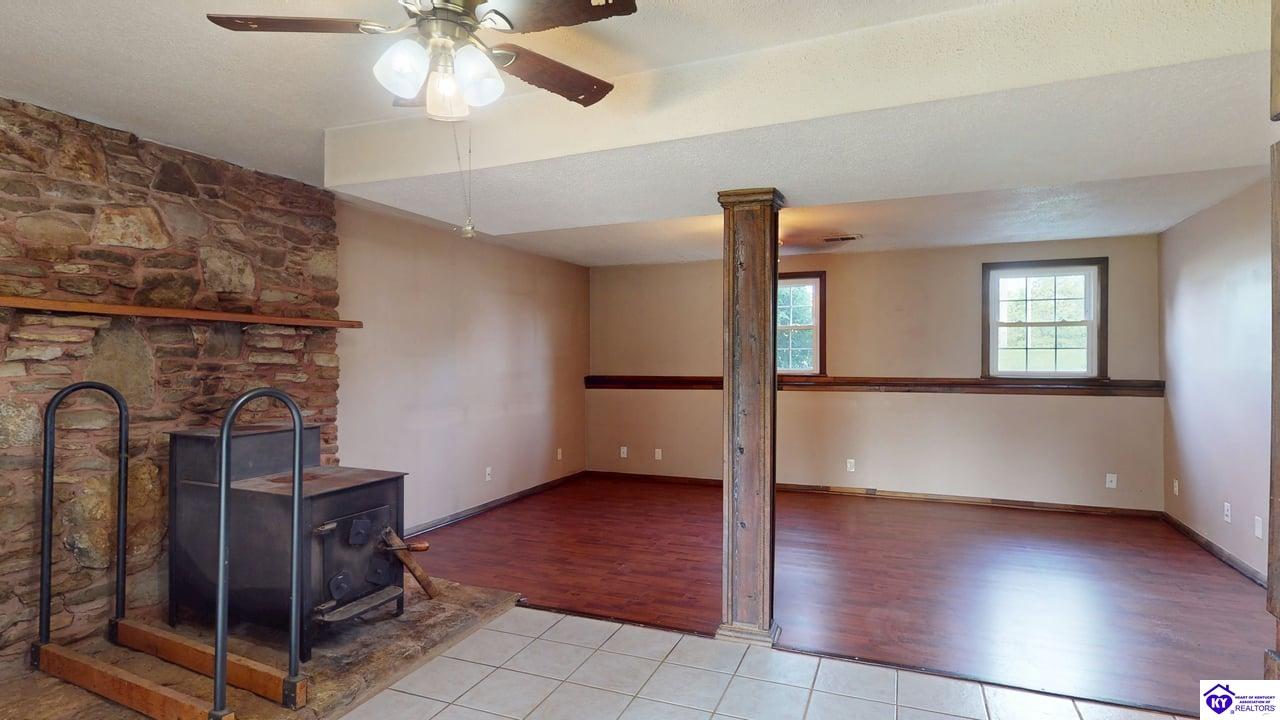 Listing Picture 1712 N Miles Street Elizabethtown, KY 42701 MLS HK25002172