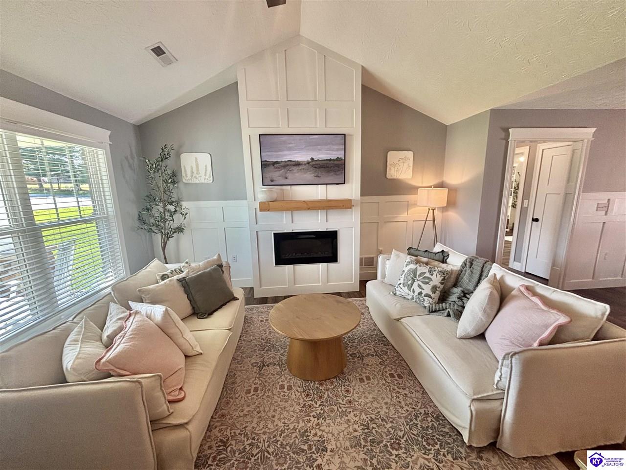 Listing Picture 38 Highview Drive Campbellsville, KY 42718 MLS HK25002193