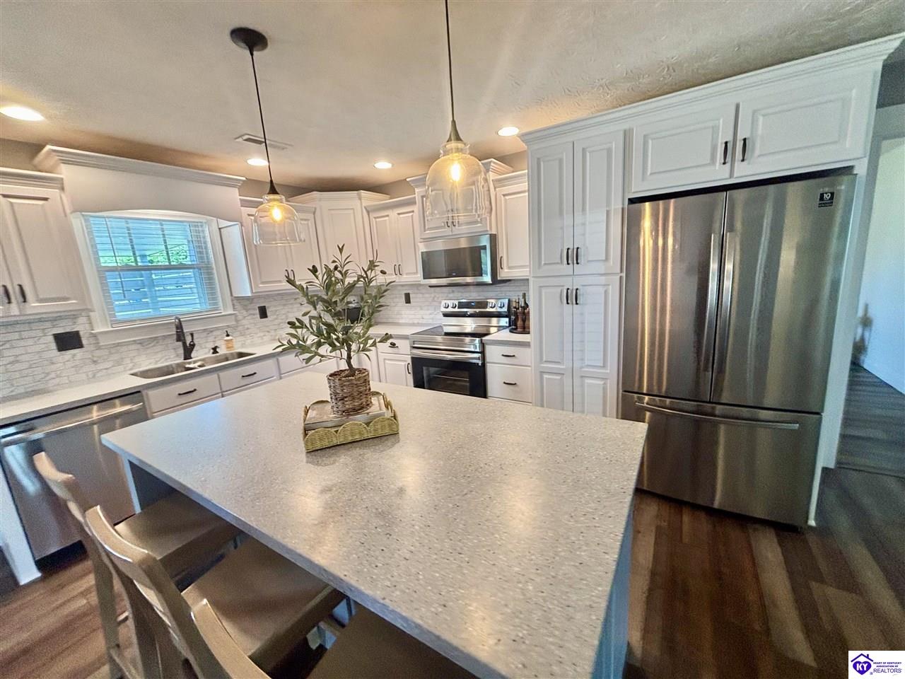 Listing Picture 38 Highview Drive Campbellsville, KY 42718 MLS HK25002193