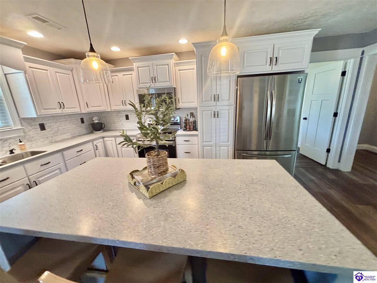 Listing Picture 38 Highview Drive Campbellsville, KY 42718 MLS HK25002193