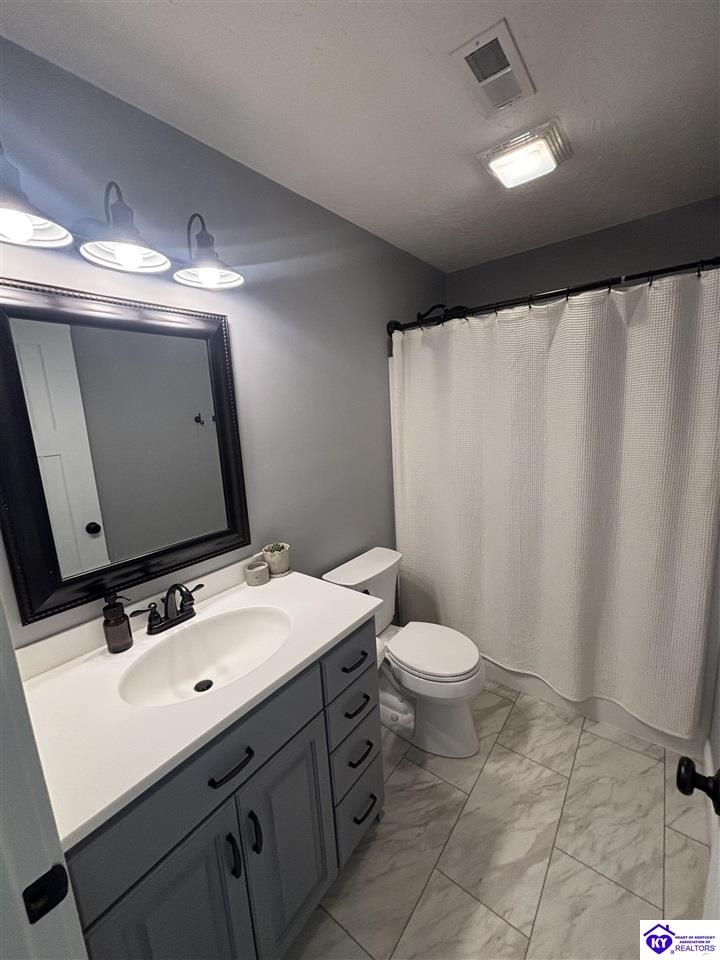 Listing Picture 38 Highview Drive Campbellsville, KY 42718 MLS HK25002193