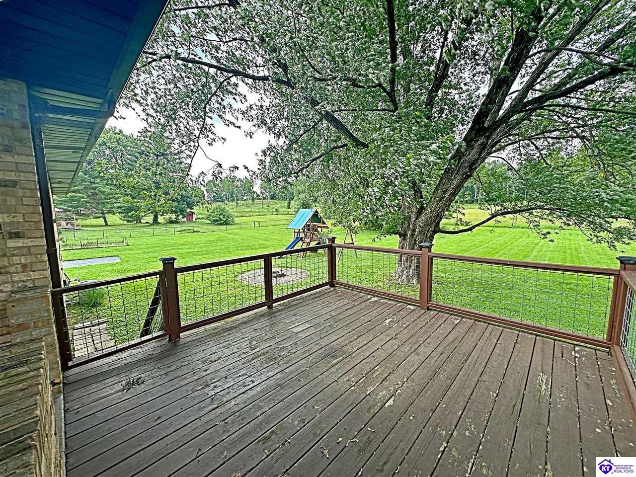 Listing Picture 204 Southside Avenue Campbellsville, KY 42718 MLS HK25002200