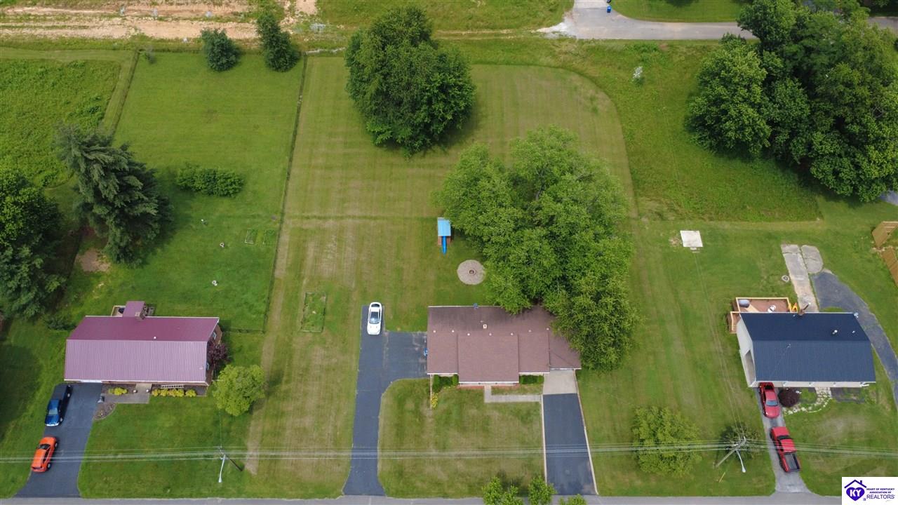 Listing Picture 204 Southside Avenue Campbellsville, KY 42718 MLS HK25002200