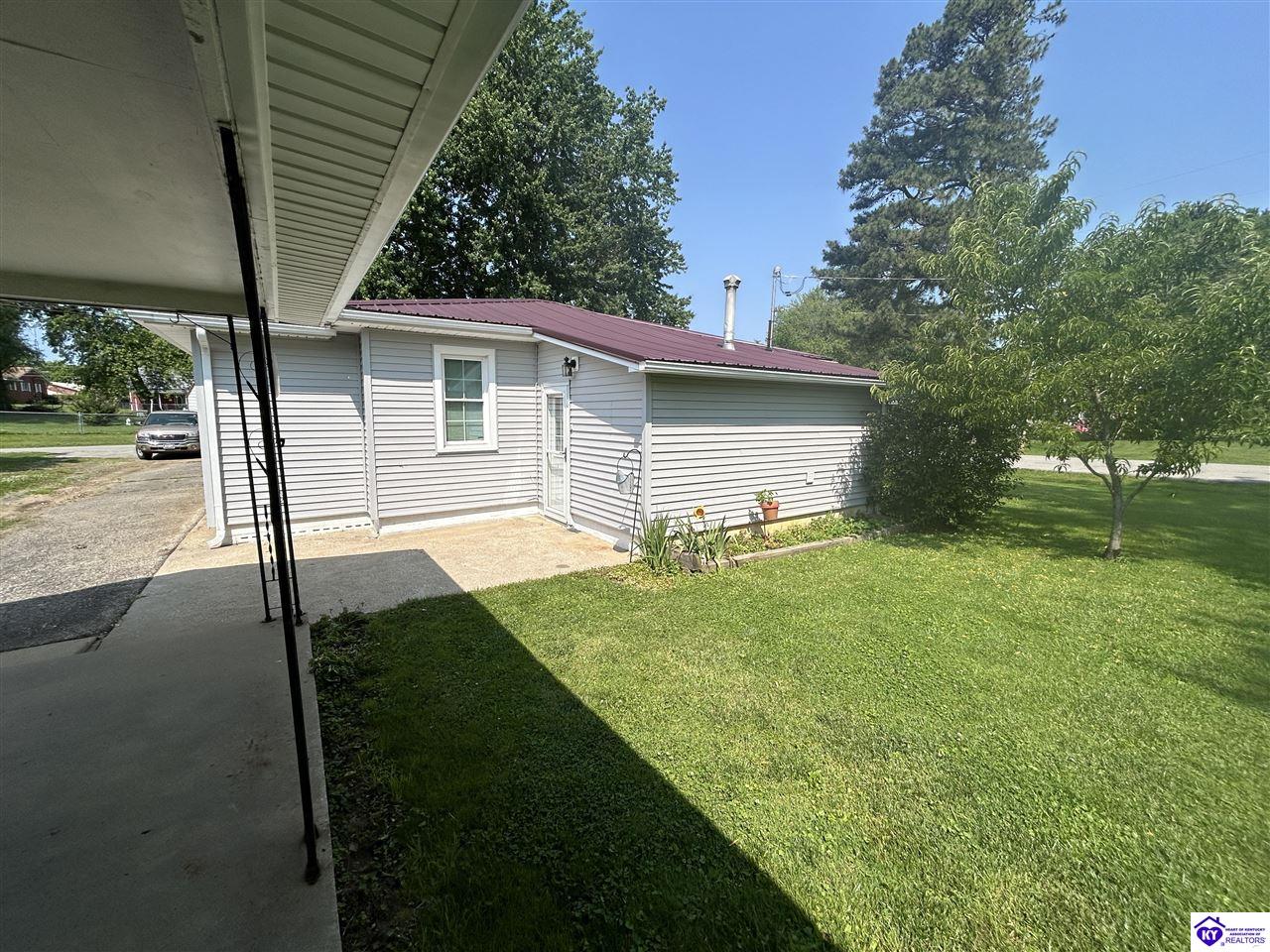 Listing Picture 201 Leitchfield Road Hardinsburg, KY 40143 MLS HK25002202