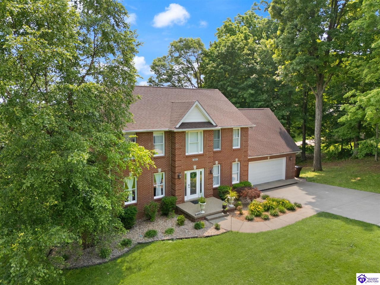 Listing Picture 404 Timber Lane Elizabethtown, KY 42701 MLS HK25002226