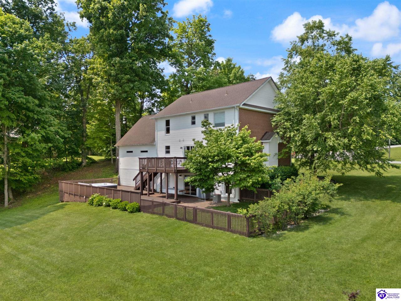 Listing Picture 404 Timber Lane Elizabethtown, KY 42701 MLS HK25002226