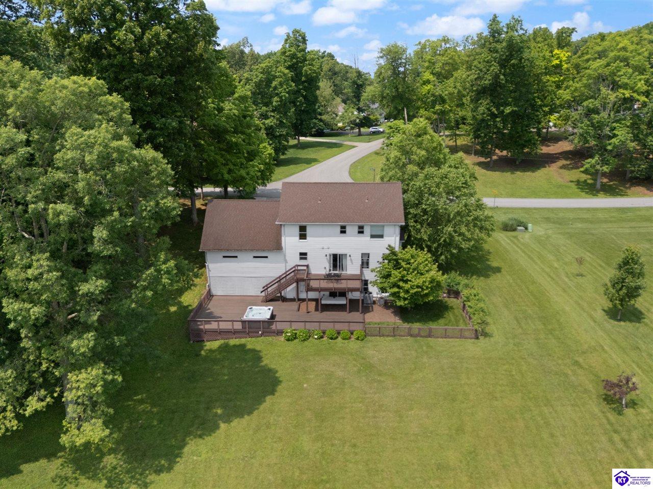 Listing Picture 404 Timber Lane Elizabethtown, KY 42701 MLS HK25002226
