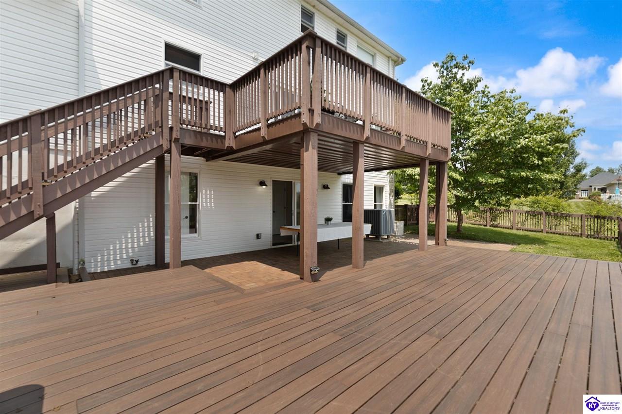 Listing Picture 404 Timber Lane Elizabethtown, KY 42701 MLS HK25002226