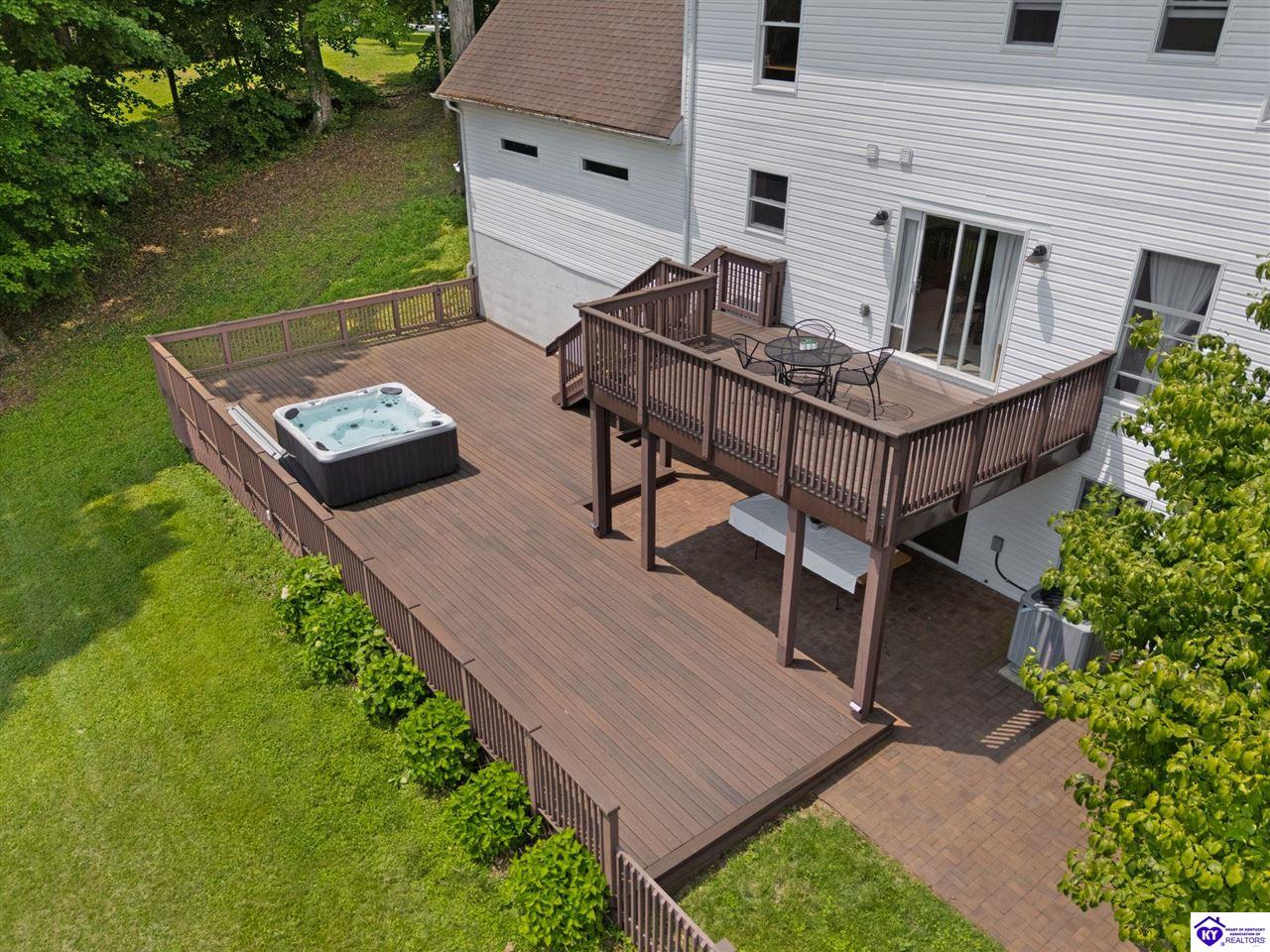 Listing Picture 404 Timber Lane Elizabethtown, KY 42701 MLS HK25002226