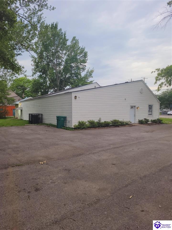 Listing Picture 8107 Blue Lick Road Louisville, KY 40219 MLS HK25002242