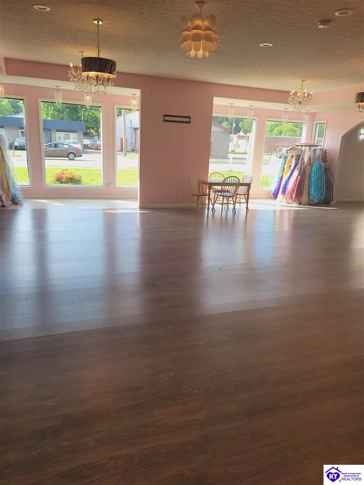 Listing Picture 8107 Blue Lick Road Louisville, KY 40219 MLS HK25002242