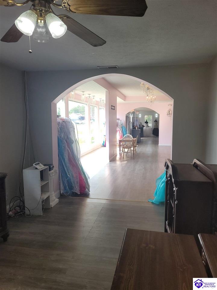 Listing Picture 8107 Blue Lick Road Louisville, KY 40219 MLS HK25002242