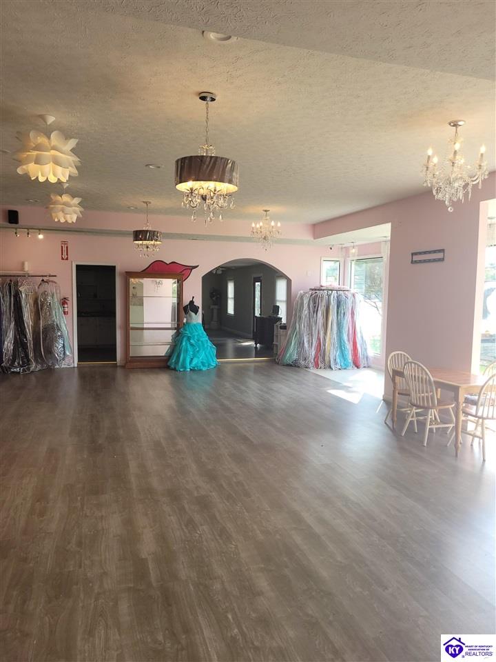 Listing Picture 8107 Blue Lick Road Louisville, KY 40219 MLS HK25002242