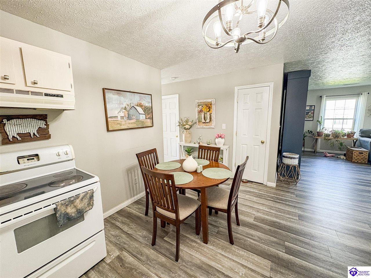 Listing Picture 114/116 Woebegona Way Hodgenville, KY 42748 MLS HK25002245