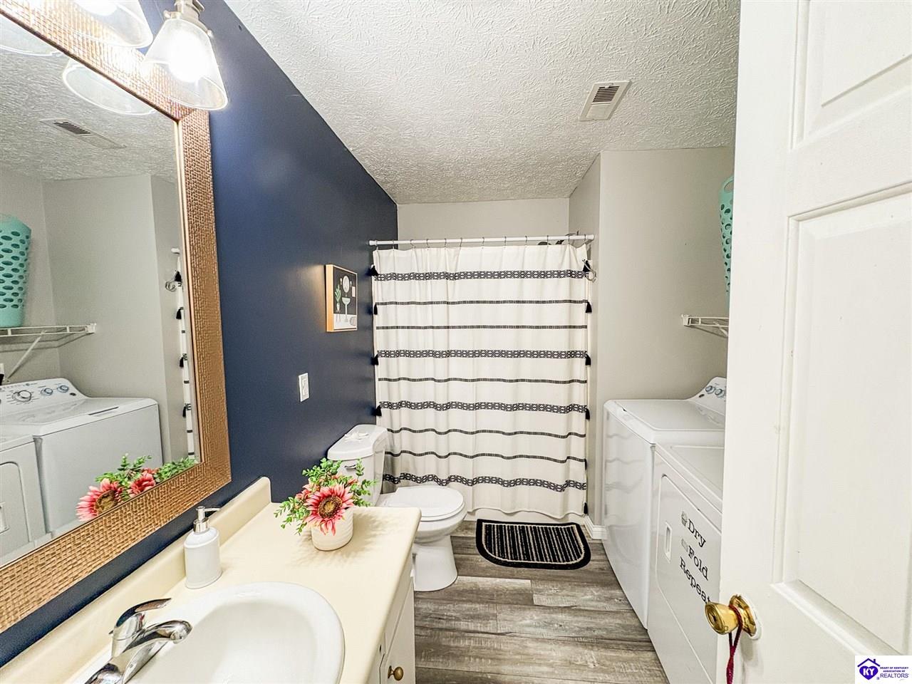 Listing Picture 114/116 Woebegona Way Hodgenville, KY 42748 MLS HK25002245