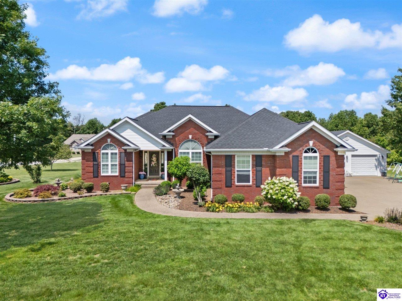 Listing Picture 466 Grand Canyon Drive Elizabethtown, KY 42701 MLS HK25002253