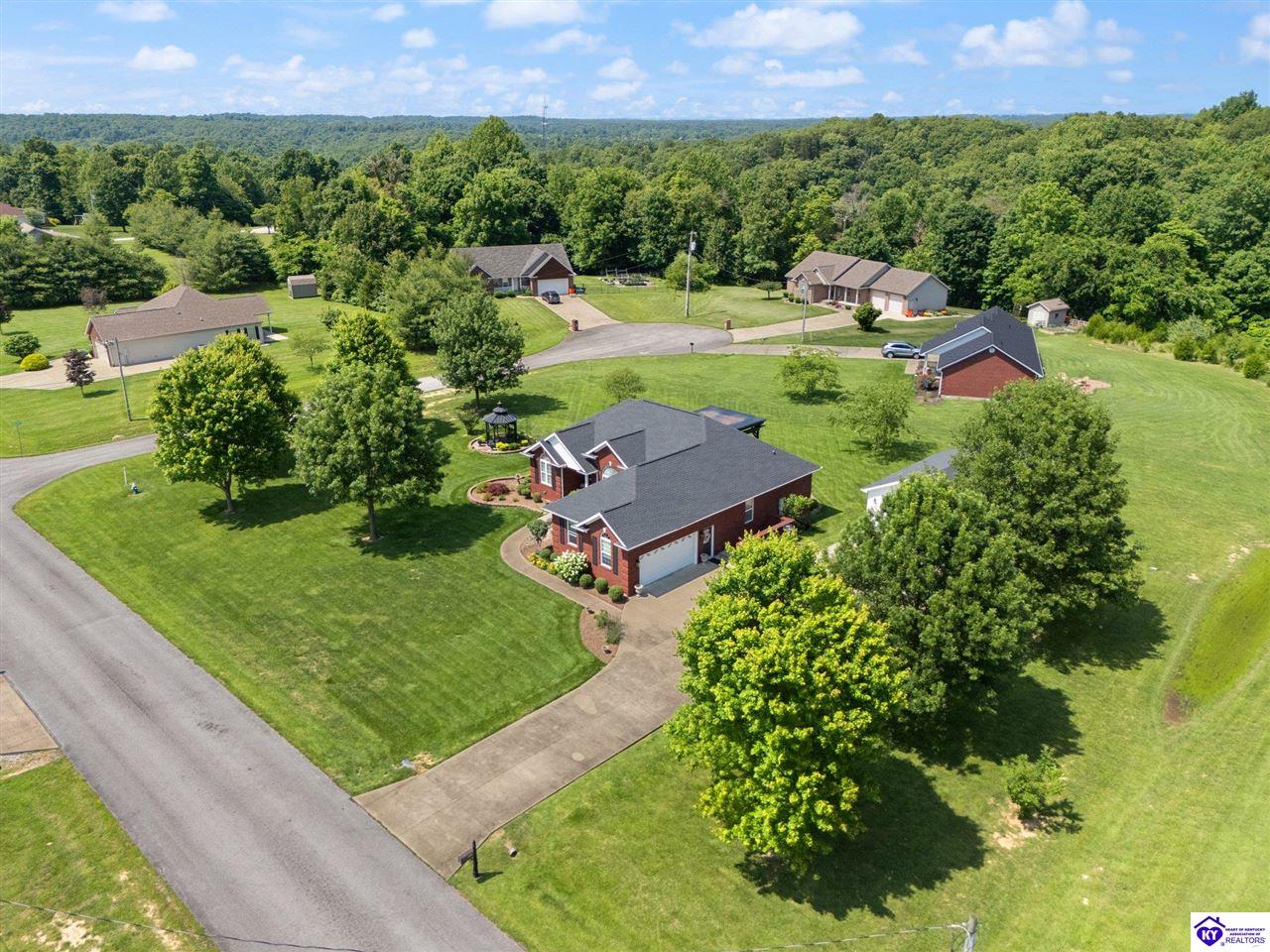 Listing Picture 466 Grand Canyon Drive Elizabethtown, KY 42701 MLS HK25002253