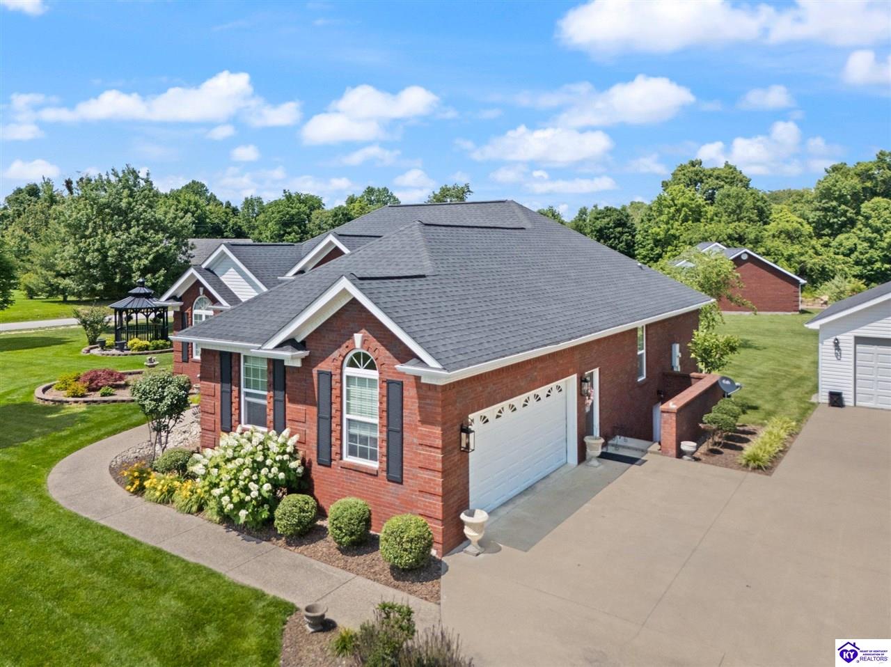 Listing Picture 466 Grand Canyon Drive Elizabethtown, KY 42701 MLS HK25002253