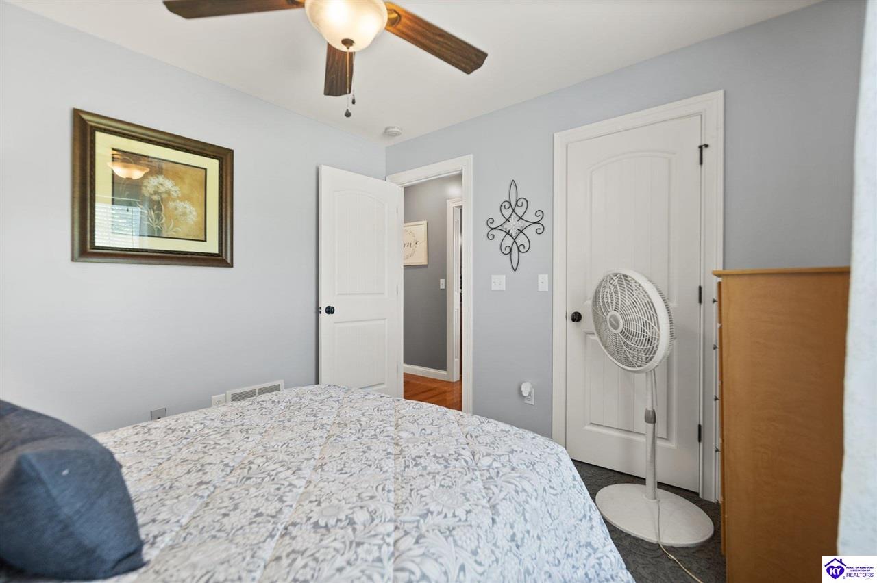 Listing Picture 466 Grand Canyon Drive Elizabethtown, KY 42701 MLS HK25002253