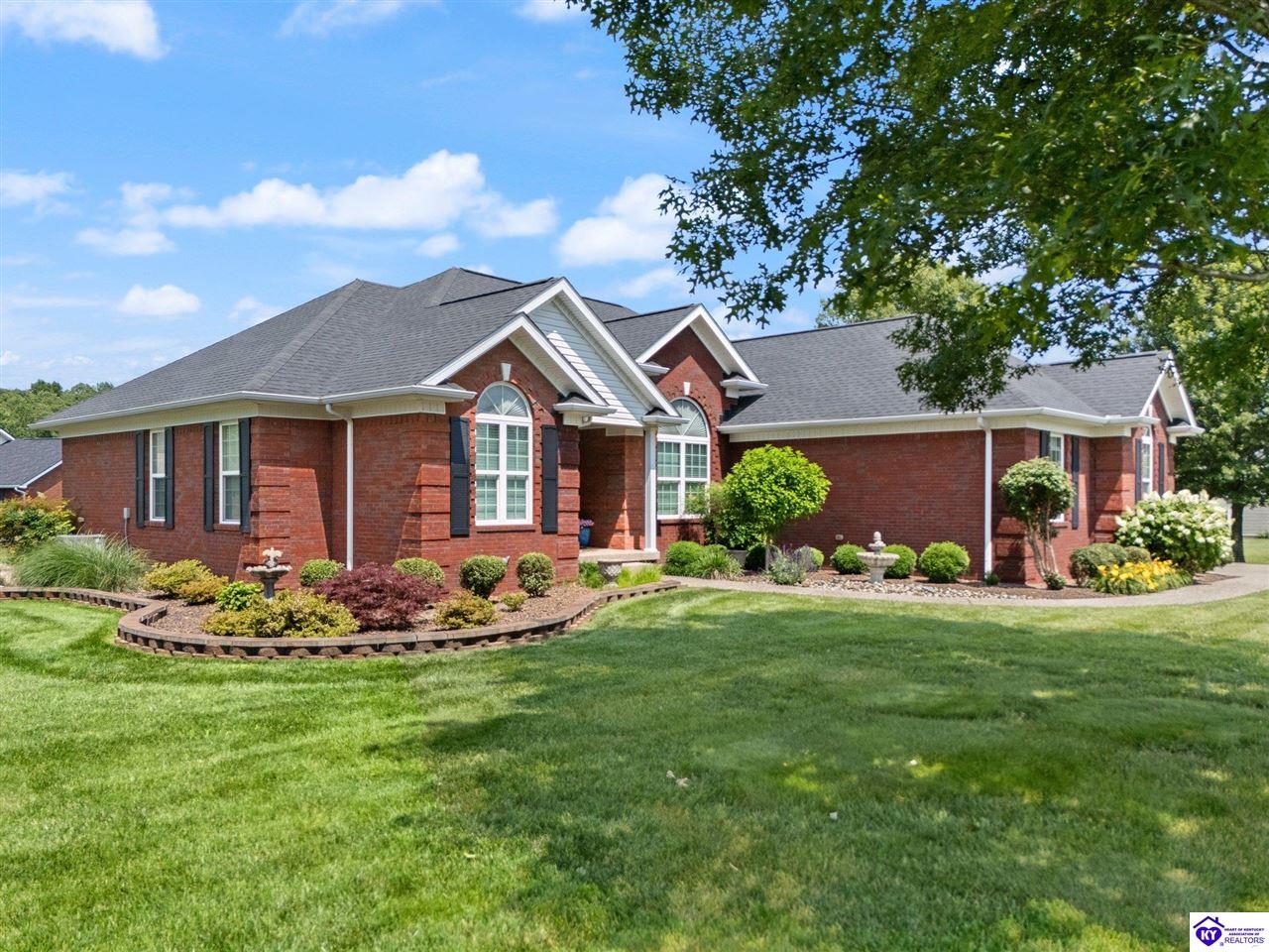 Listing Picture 466 Grand Canyon Drive Elizabethtown, KY 42701 MLS HK25002253