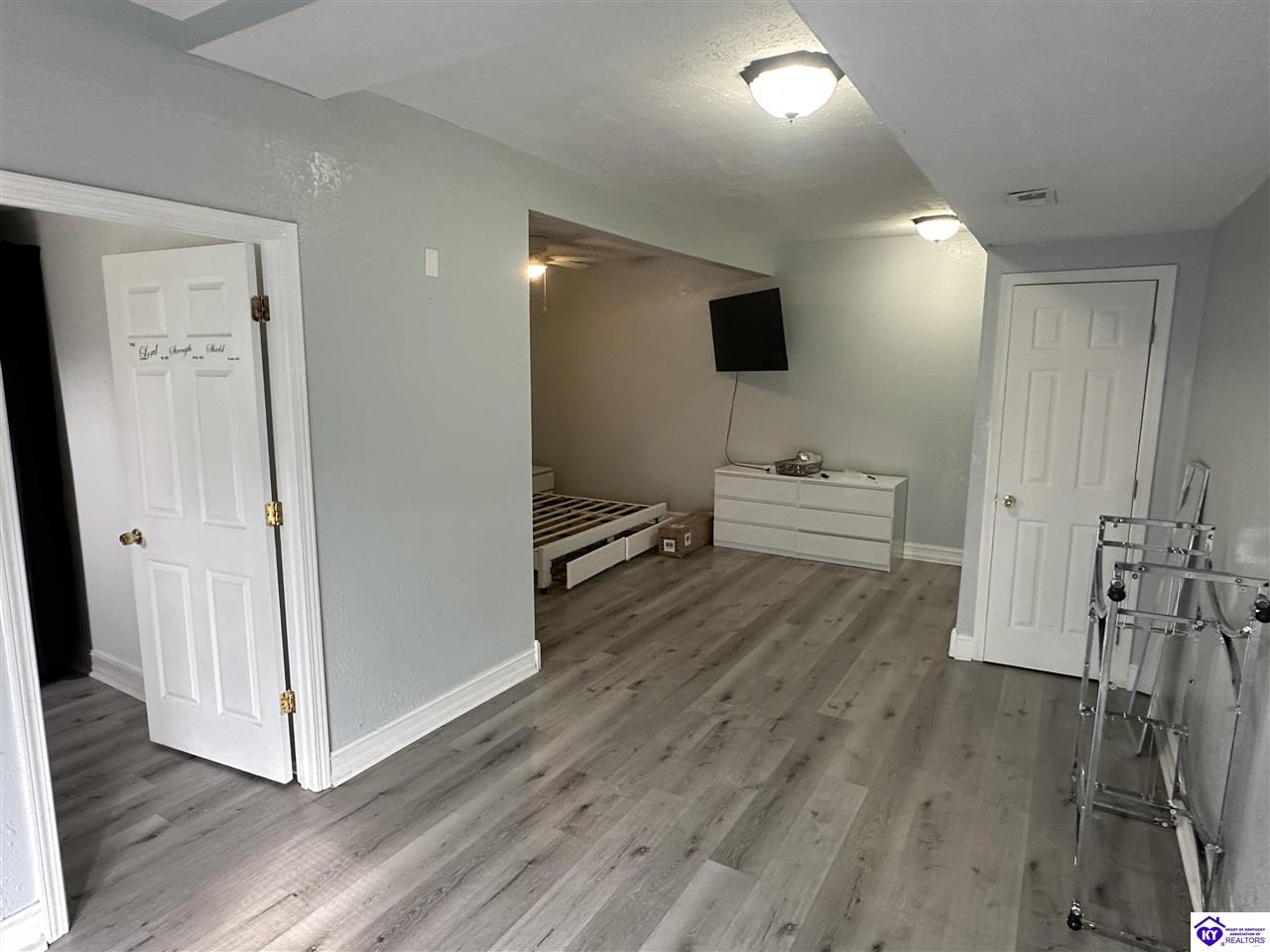 Listing Picture 1606 St John Road Elizabethtown, KY 42701 MLS HK25002258