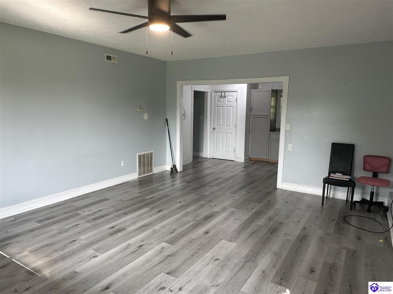 Listing Picture 1606 St John Road Elizabethtown, KY 42701 MLS HK25002258