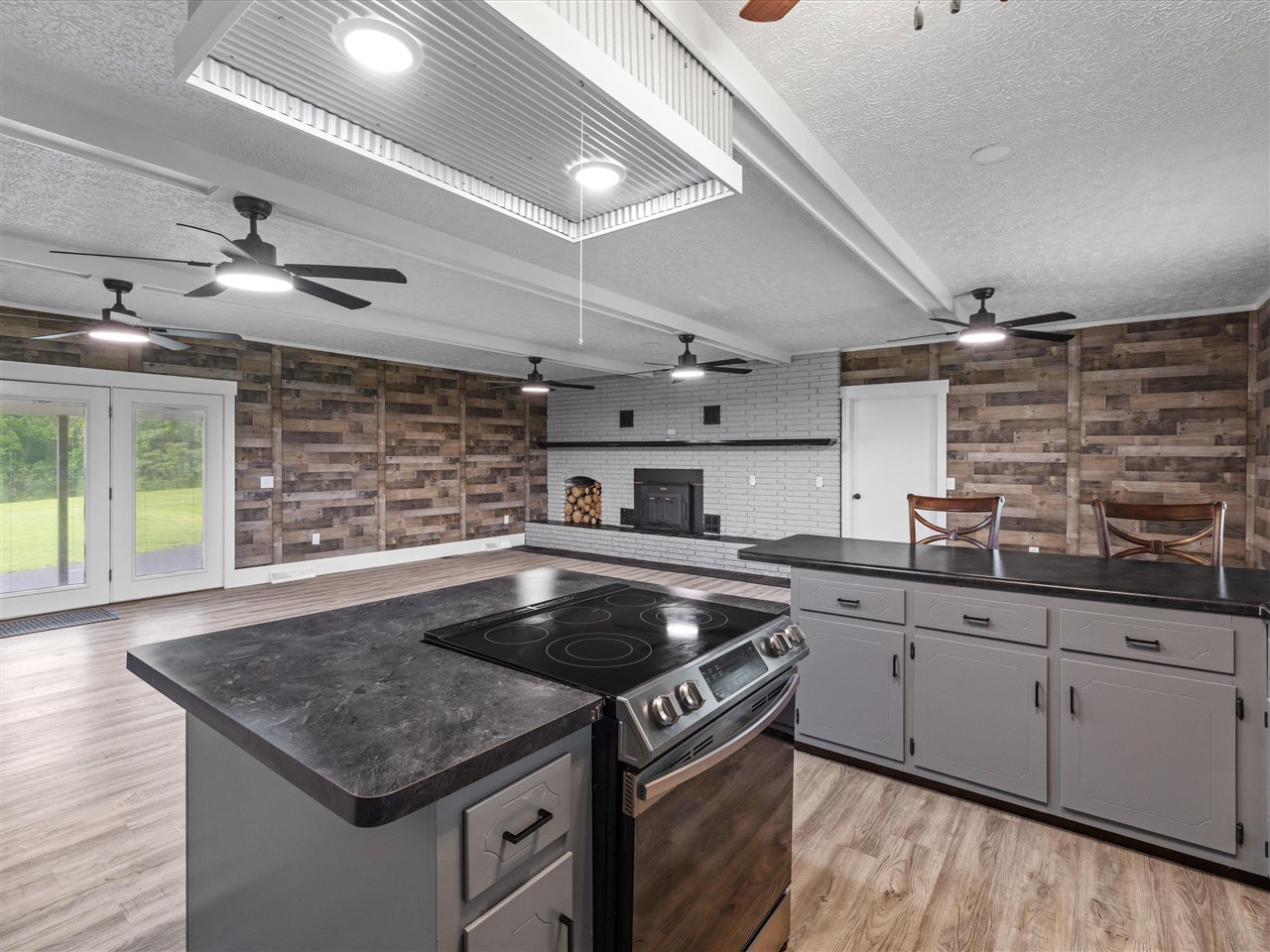 5695 Caneyville Road