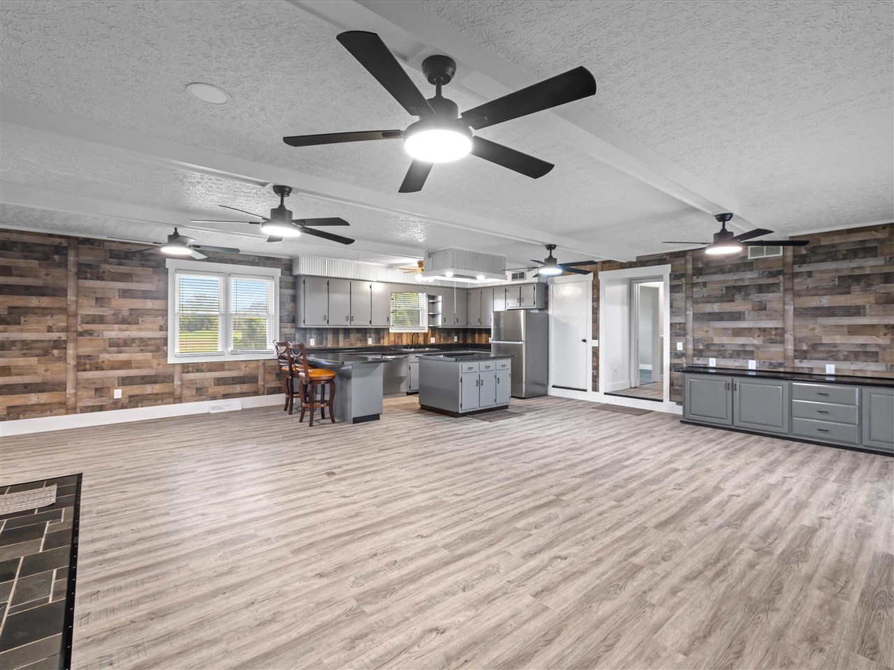 5695 Caneyville Road