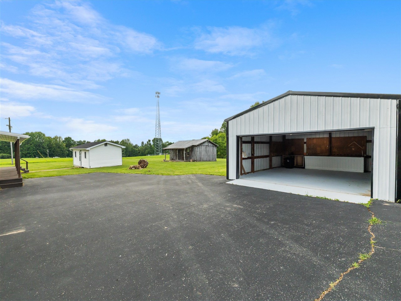 5695 Caneyville Road