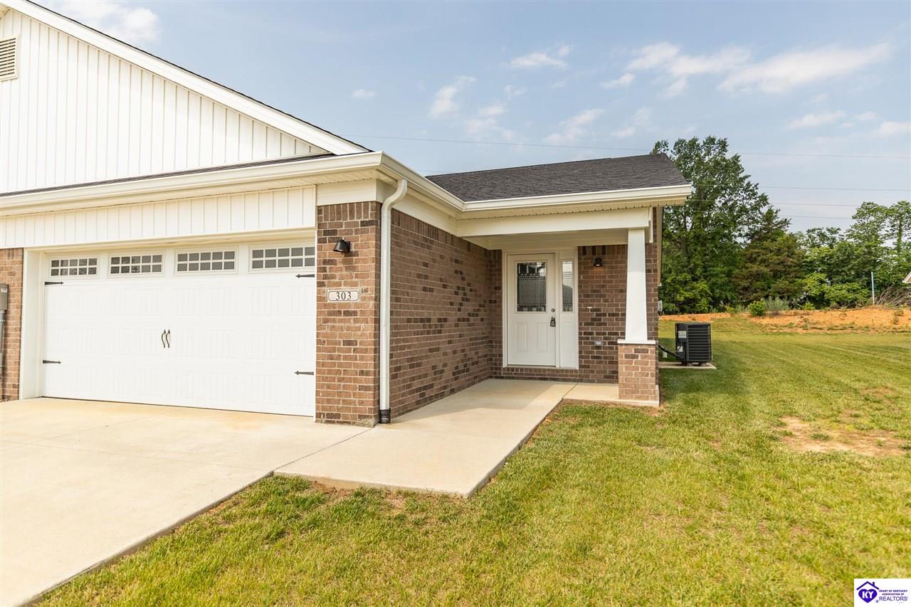 303 Breckinridge CircleVine Grove, KY 40175