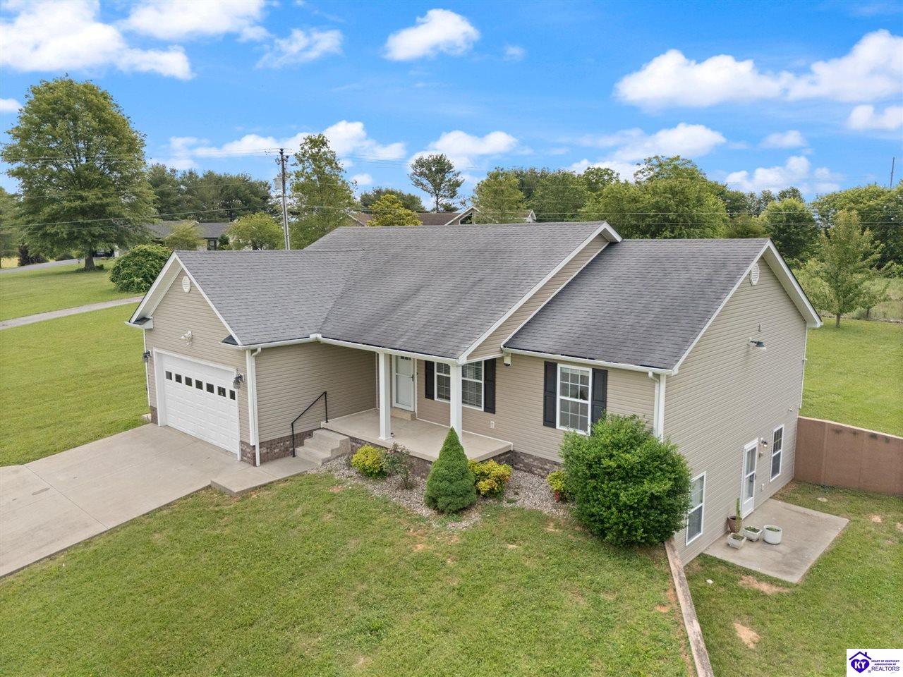 Listing Picture 4136 New Jackson Highway Hodgenville, KY 42748 MLS HK25002315