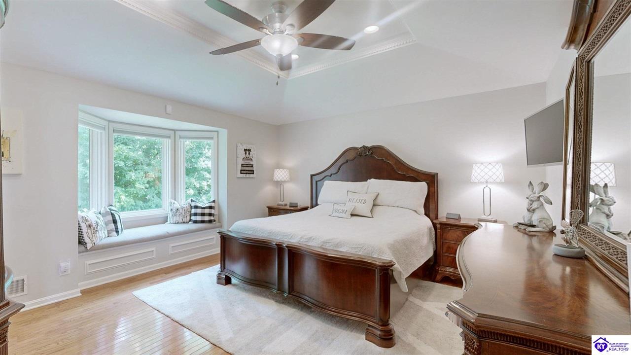 Listing Picture 150 E Laurel River Drive Shepherdsville, KY 40165 MLS HK25002318