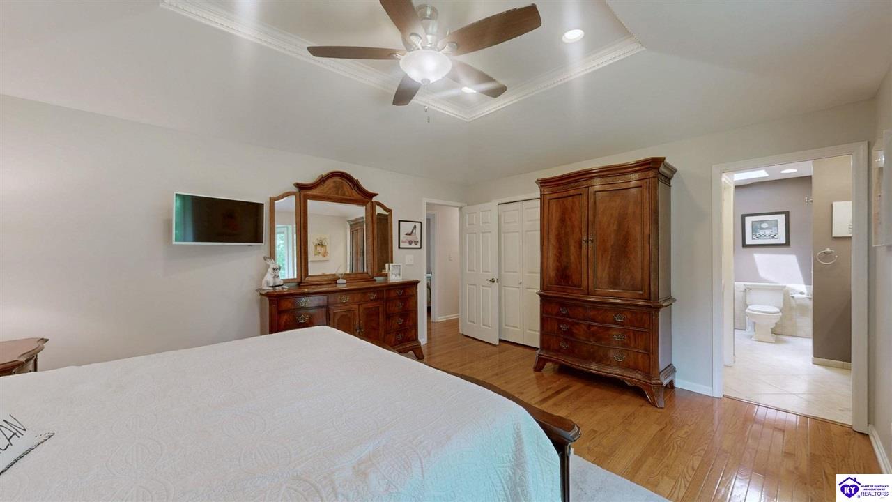 Listing Picture 150 E Laurel River Drive Shepherdsville, KY 40165 MLS HK25002318