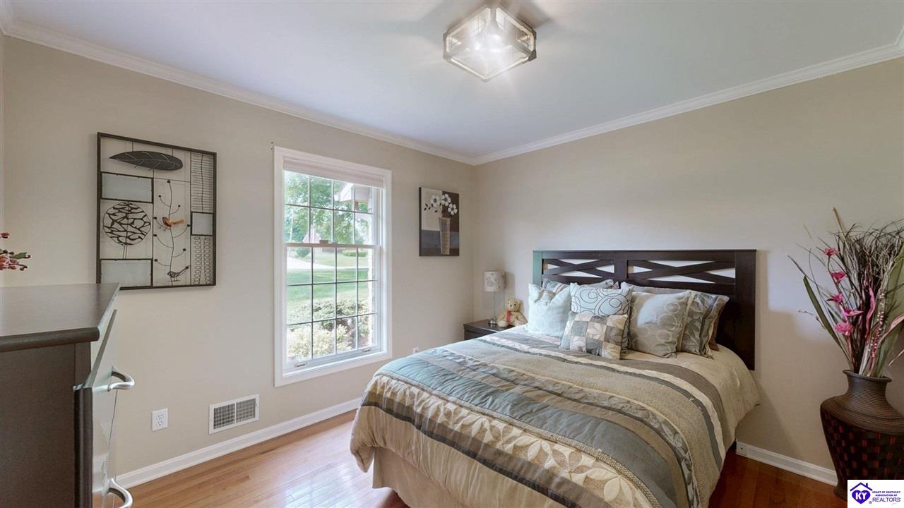 Listing Picture 150 E Laurel River Drive Shepherdsville, KY 40165 MLS HK25002318