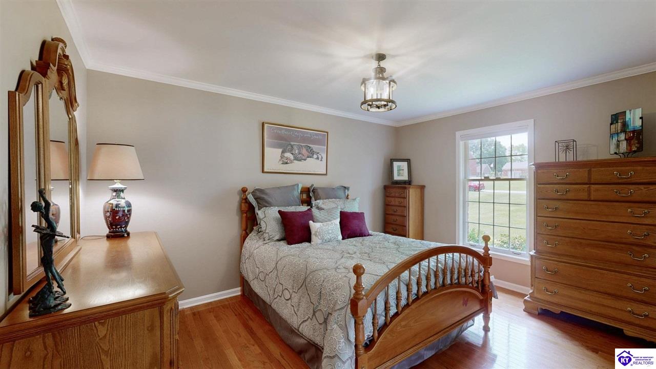 Listing Picture 150 E Laurel River Drive Shepherdsville, KY 40165 MLS HK25002318