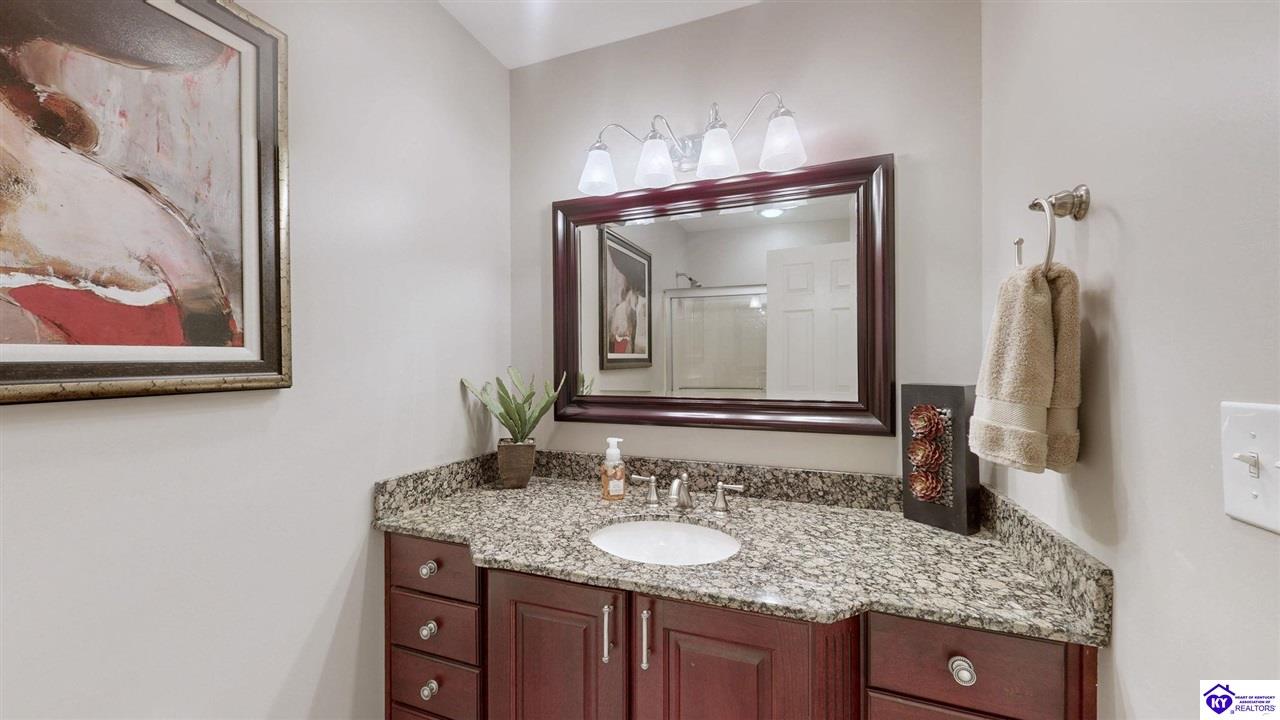 Listing Picture 150 E Laurel River Drive Shepherdsville, KY 40165 MLS HK25002318